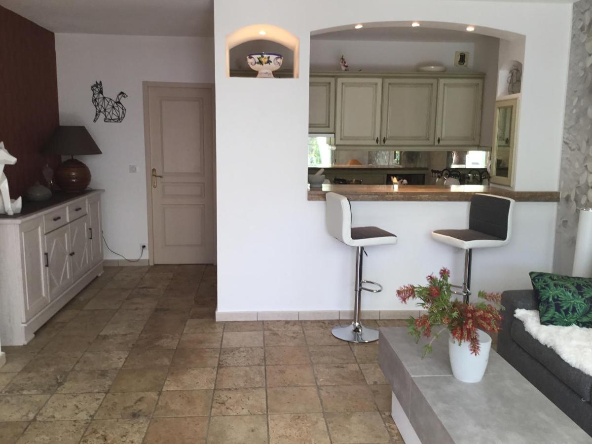 Mistral Gagnant Apartment Frejus Exterior photo